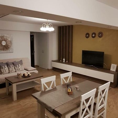 Apartament 2 Camere Ultracentral Ramnicu Valcea Exterior photo